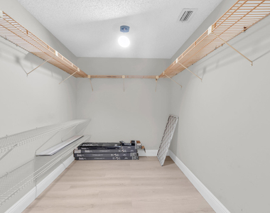 1102 Bahama Bend - Photo Thumbnail 19