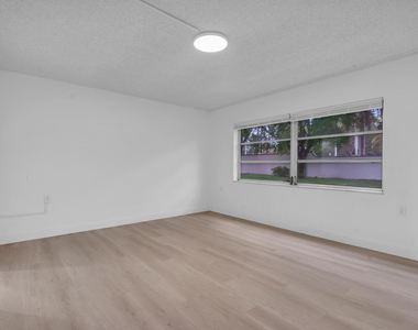 1102 Bahama Bend - Photo Thumbnail 11
