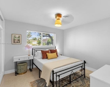 1116 Se 13th Court - Photo Thumbnail 18