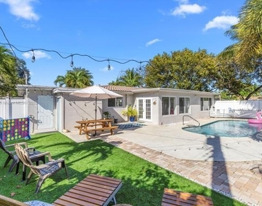 1116 Se 13th Court - Photo Thumbnail 40