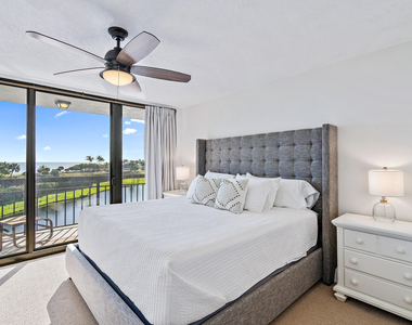 101 S Seas Drive - Photo Thumbnail 11