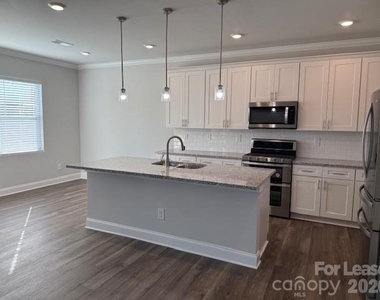 8829 Wingard Road - Photo Thumbnail 2