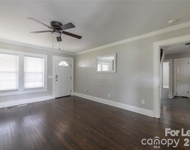123 E 2nd Street - Photo Thumbnail 5