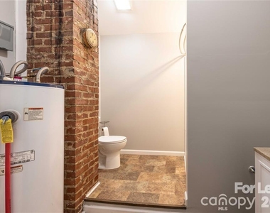 123 E 2nd Street - Photo Thumbnail 34