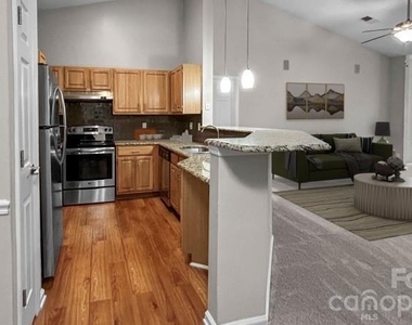14325 Plantation Park Boulevard - Photo Thumbnail 15
