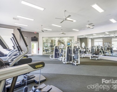 14325 Plantation Park Boulevard - Photo Thumbnail 6