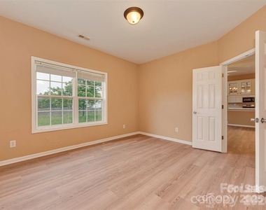 5607 Fulton Ridge Drive - Photo Thumbnail 8