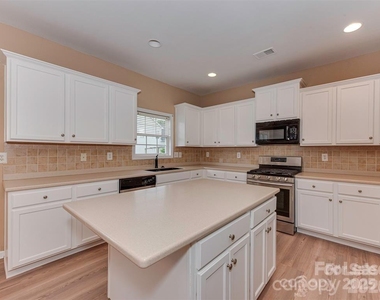 5607 Fulton Ridge Drive - Photo Thumbnail 14