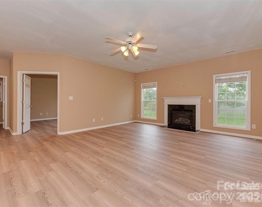 5607 Fulton Ridge Drive - Photo Thumbnail 10