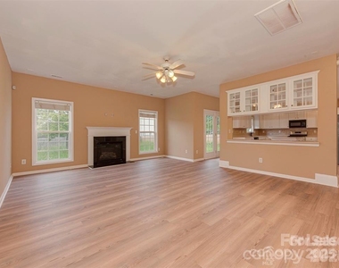 5607 Fulton Ridge Drive - Photo Thumbnail 9