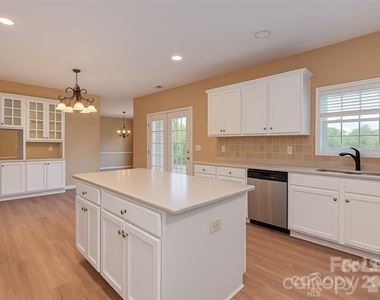 5607 Fulton Ridge Drive - Photo Thumbnail 16