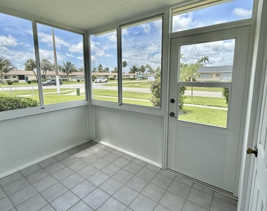 5263 Cresthaven Boulevard - Photo Thumbnail 7