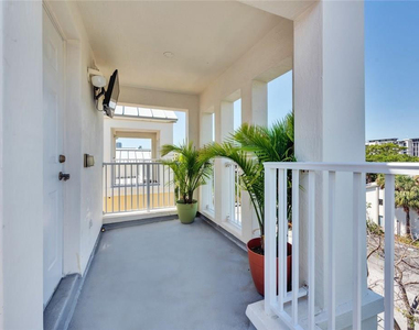 538 Ne 7th Avenue - Photo Thumbnail 5
