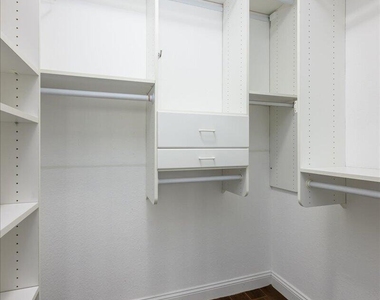 538 Ne 7th Avenue - Photo Thumbnail 20