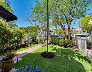 538 Ne 7th Avenue - Photo Thumbnail 10