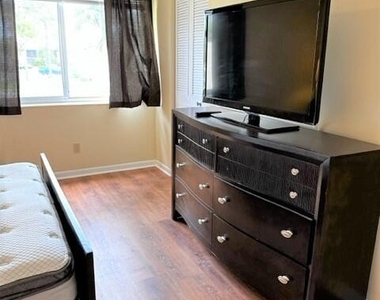 441 Pine Glen Lane - Photo Thumbnail 23