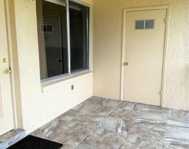 441 Pine Glen Lane - Photo Thumbnail 2