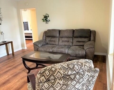 441 Pine Glen Lane - Photo Thumbnail 8