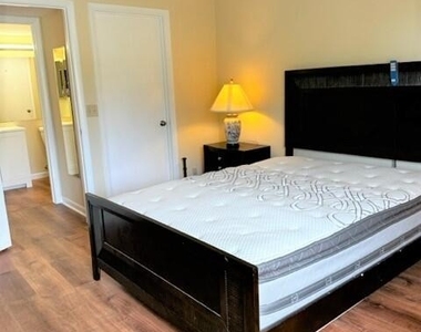 441 Pine Glen Lane - Photo Thumbnail 24