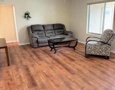 441 Pine Glen Lane - Photo Thumbnail 9