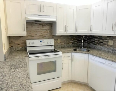 441 Pine Glen Lane - Photo Thumbnail 12