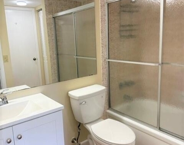441 Pine Glen Lane - Photo Thumbnail 18