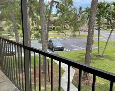 441 Pine Glen Lane - Photo Thumbnail 3