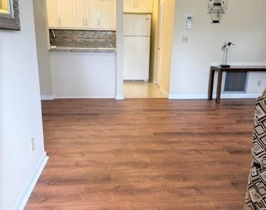 441 Pine Glen Lane - Photo Thumbnail 5