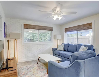 501 Sw 11th Street - Photo Thumbnail 8