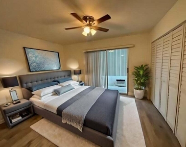 125 Westbury Circle - Photo Thumbnail 6