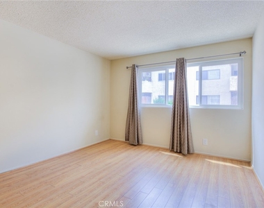 125 S Sierra Madre Blvd - Photo Thumbnail 23