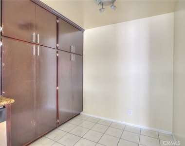 125 S Sierra Madre Blvd - Photo Thumbnail 13