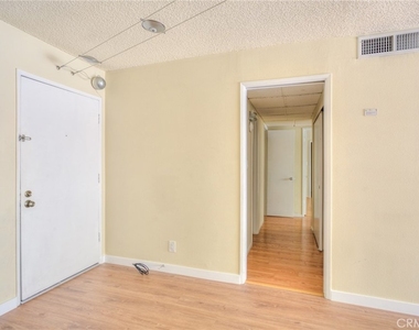 125 S Sierra Madre Blvd - Photo Thumbnail 14