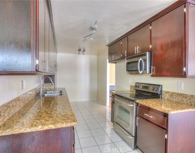 125 S Sierra Madre Blvd - Photo Thumbnail 11