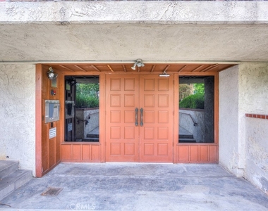 125 S Sierra Madre Blvd - Photo Thumbnail 1