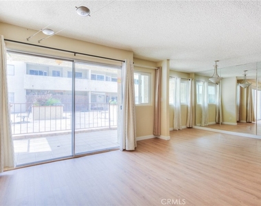 125 S Sierra Madre Blvd - Photo Thumbnail 6