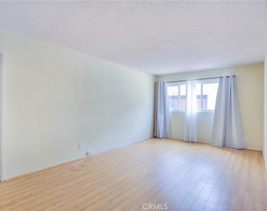 125 S Sierra Madre Blvd - Photo Thumbnail 16