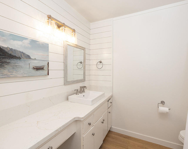 130 E Alta Green - Photo Thumbnail 3