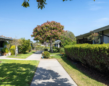 130 E Alta Green - Photo Thumbnail 22