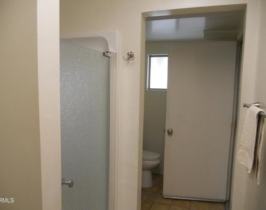 841 Valley Road - Photo Thumbnail 10