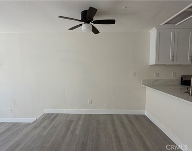 20 Lakepines - Photo Thumbnail 2