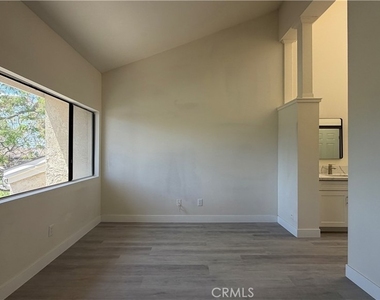 20 Lakepines - Photo Thumbnail 9