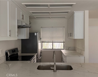 20 Lakepines - Photo Thumbnail 4