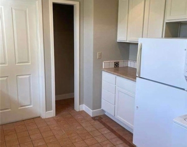 32725 Jerome Road - Photo Thumbnail 5