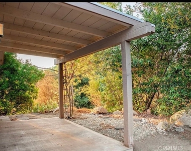 32725 Jerome Road - Photo Thumbnail 1