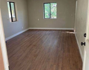 32725 Jerome Road - Photo Thumbnail 4