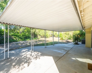 11761 Encino Avenue - Photo Thumbnail 36