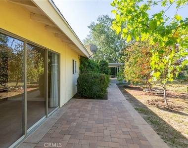11761 Encino Avenue - Photo Thumbnail 38
