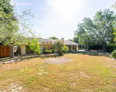 11761 Encino Avenue - Photo Thumbnail 30