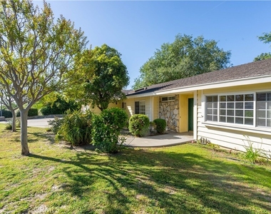 11761 Encino Avenue - Photo Thumbnail 1